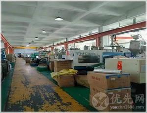 沙井沙一一楼1100平厂房出租，5.5高，现成行车